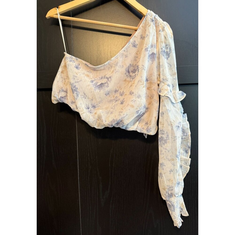 En Saison Women's Kika Floral One Shoulder Blouse Medium Ruffle Feminine Wedding